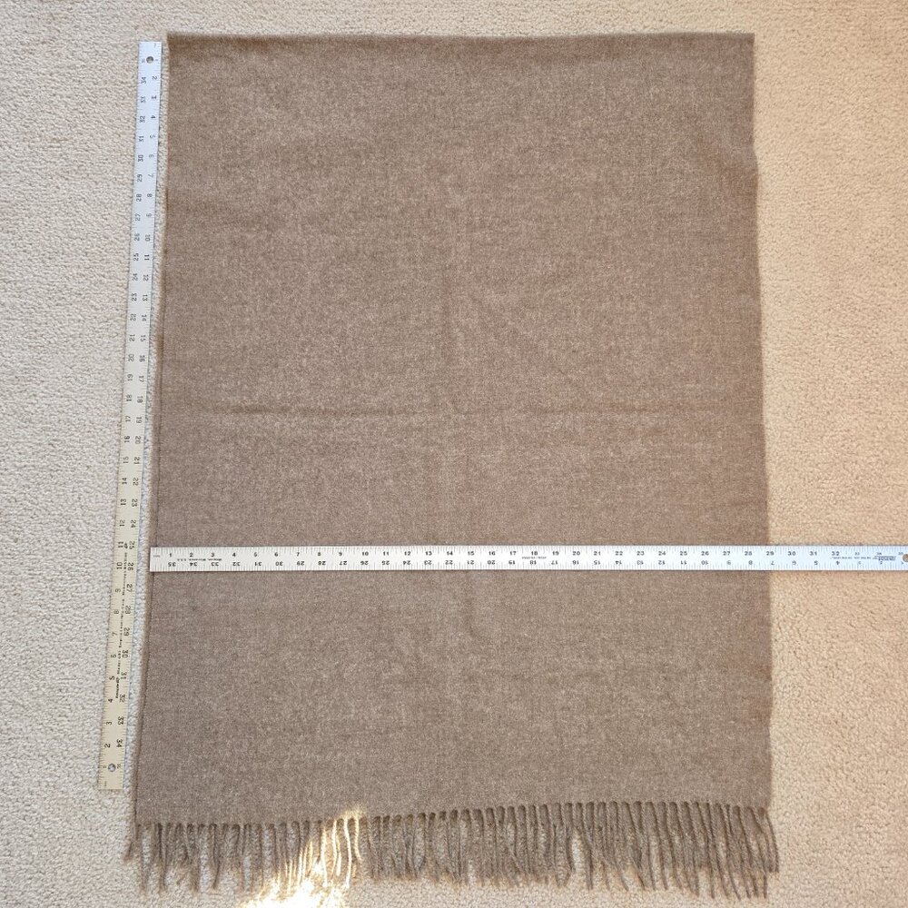 Wilfred 100% wool scarf - Picture 2 of 4